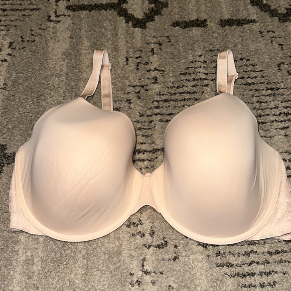 Victoria’s Secret T-Shirt Lightly Lined Demi Bra Women Size 38DDD - Picture 1 of 3